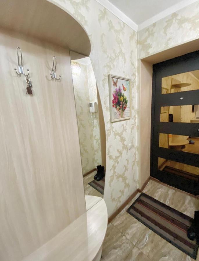 Apartments Ahmetova 4 21 Алма Ата Екстериор снимка